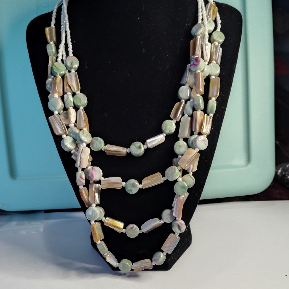 Cookie Lee Elegant Green and Tan Beaded Necklace